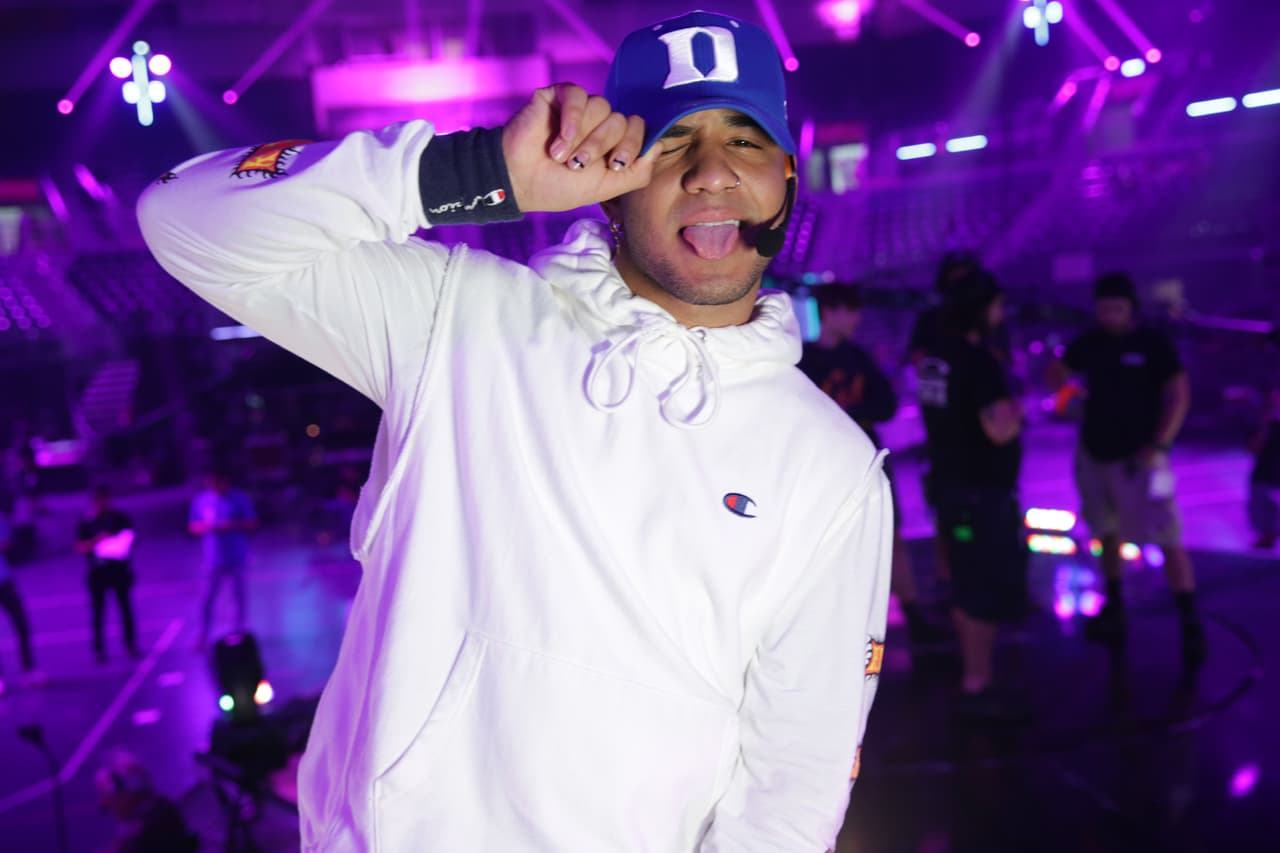 Richard aprovechó para recordarnos que además de nominados a PJ, también conducirán el show principal, junto con Alejandra Espinoza y Lali Espósito.