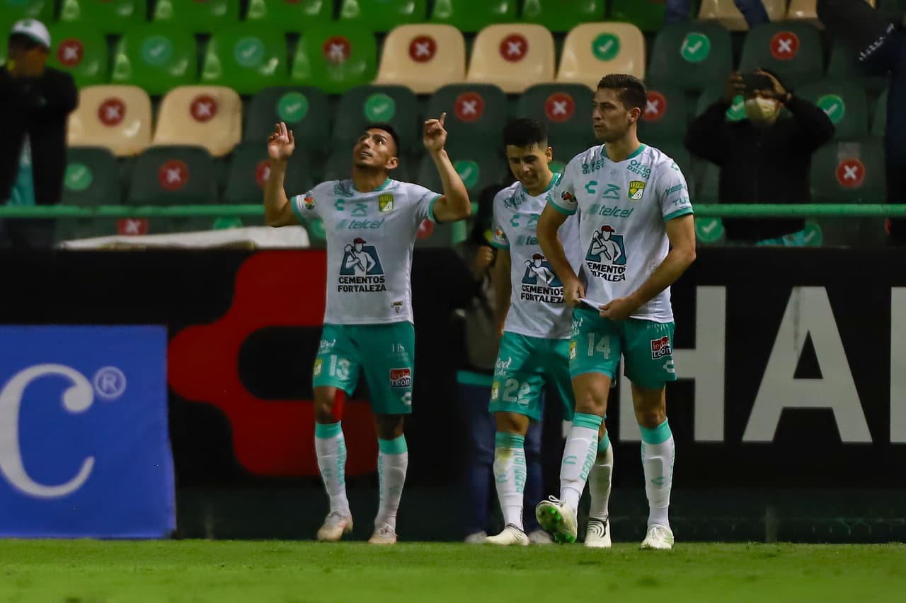 En un final trepidante, León consiguió el empate ante Santos al minuto 104.