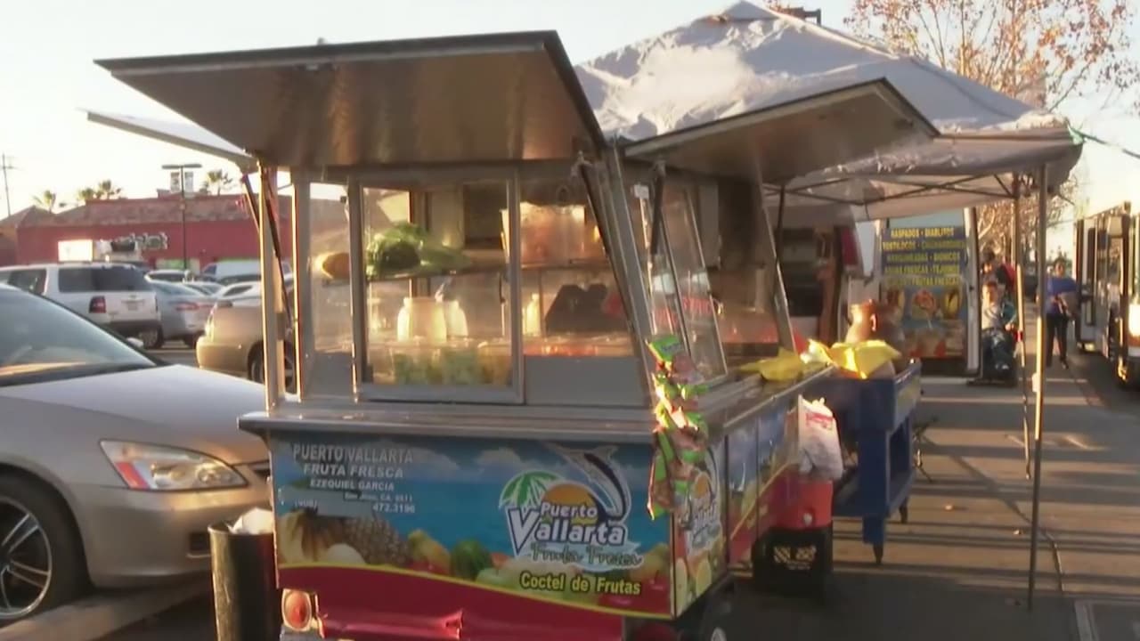 Legalizan las ventas ambulantes en las calles de California  