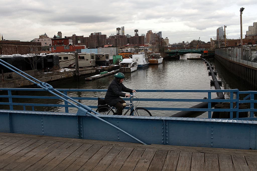 Aprueban rezonificación masiva de Gowanus. Quieren que sea conocida como la ‘Venecia de Brooklyn’, con una etnia diversa
