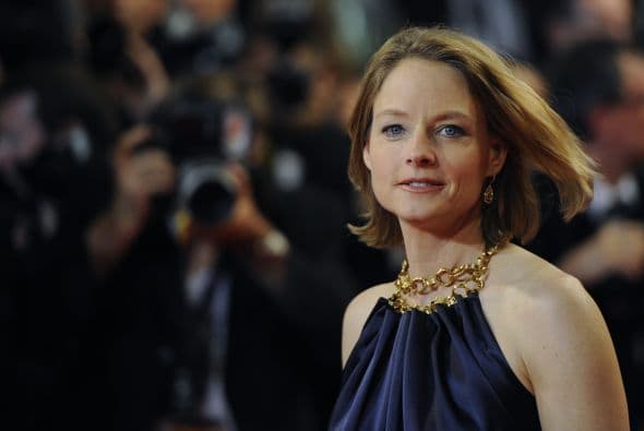 "Taxi Driver", sin duda, contaba una buena historia, que John Warnock Hinckley, Jr. se tomó demasiado en serio. Tras ver la película una veintena de veces, a comienzos de los ochenta ingresó a la Universidad de Yale, donde estudiaba Foster, y empezó a acosarla con cartas y llamadas telefónicas...