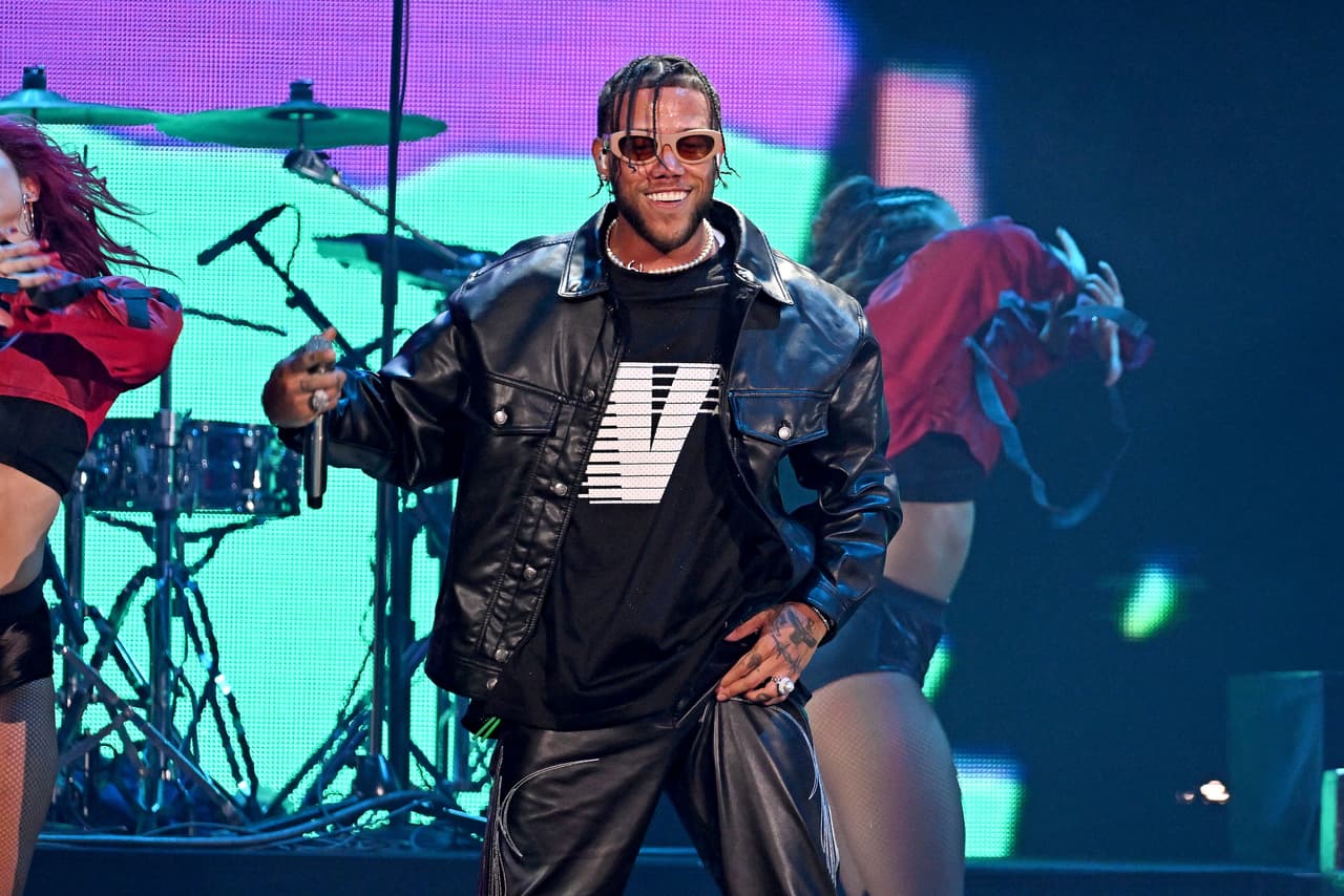 <a href="https://www.univision.com/musica/jhayco-alcanza-la-posicion-numero-uno-con-su-hit-sensual-bebe" target="_blank">Jhayco</a> nació en Puerto Rico, el 9 de abril de 1993. ¿Lo sigues o no lo sigues para ver cómo celebrar sus 30 años?