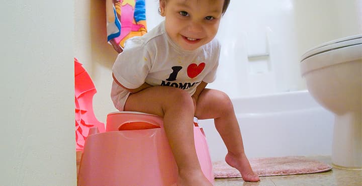 Quiero que mi bebé deje los pañales&#8230;¡Auxilio!