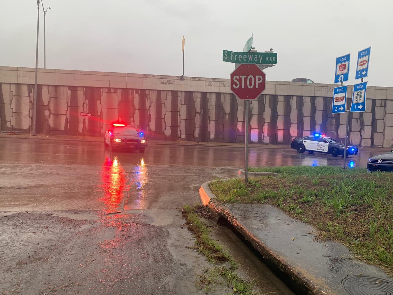 Las calles mostraban acumulación de agua.