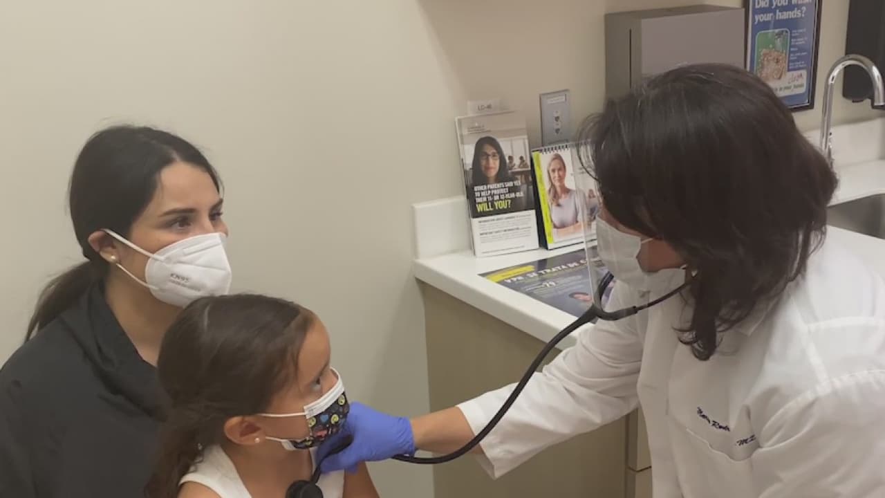 Médicos recomiendan usar protección ante la presencia de polvo del Sahara