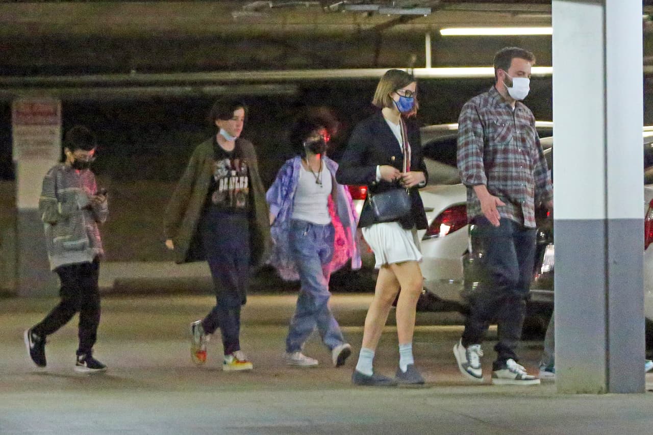 “He tenido un asiento en primera fila para ver cómo eres de padre por más de un año ya, y nunca he visto a un padre más constante, amoroso y abnegado. No solo con tus propios hijos, sino también, sin obligación, con los míos”, indicó en Instagram el 19 de junio.
<br>