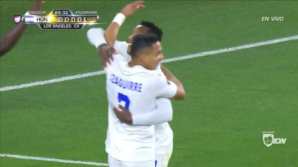 ¡GOOOL! Emilio Izaguirre anota para Honduras