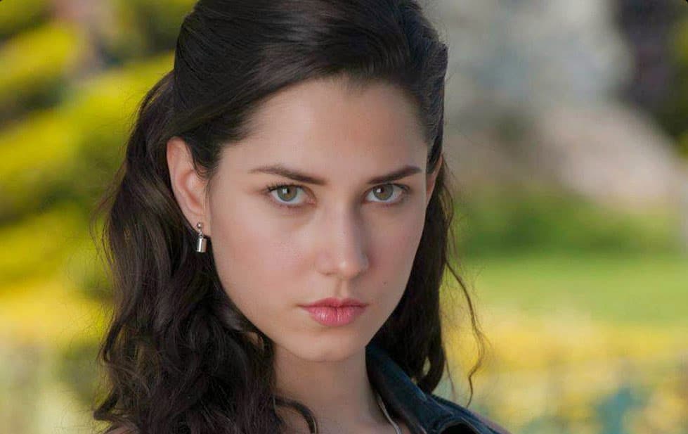 Ha participado en películas como "Amaneceres oxidados" y "Gloria", sólo por mencionar algunas. En el 2014 debutó en los melodramas en "El color de la pasión", donde interpretó a la villana.