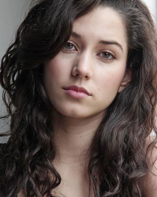 Ella es Ximena Romo, nació el 14 de abril de 1990 en la Ciudad de México.