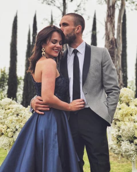 Ambos suelen enviarse mensajes románticos en sus redes sociales aunque no acostumbran hablar mucho a la prensa de su relación.