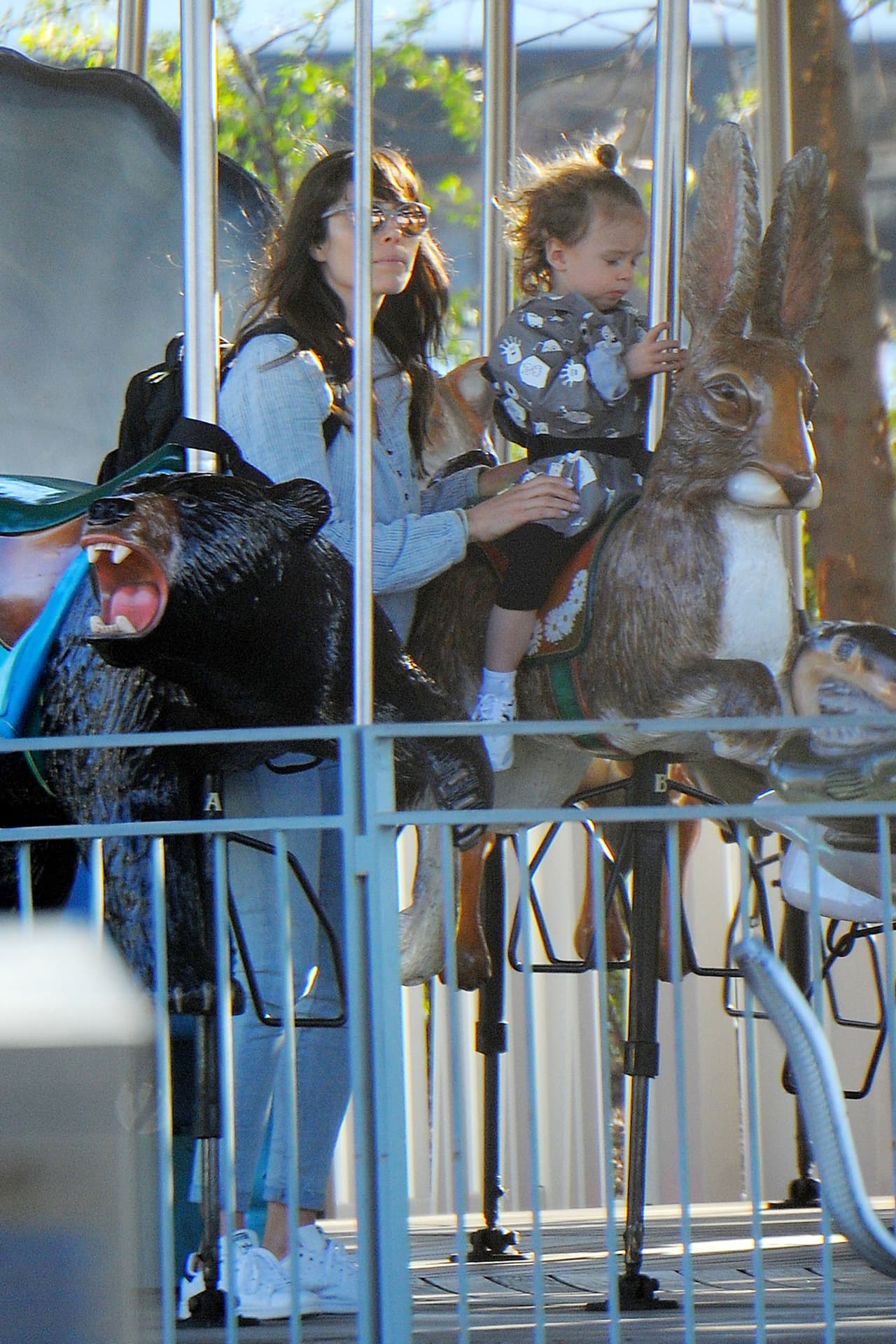 La actriz había compartido en una entrevista reciente que uno de 
<b><a href="http://www.eonline.com/news/690692/exclusive-jessica-biel-s-first-post-baby-interview-describes-the-most-magical-part-of-motherhood">sus aspectos favoritos sobre la maternidad</a> </b>es ver la cara de su hijo al despertar de una siesta.