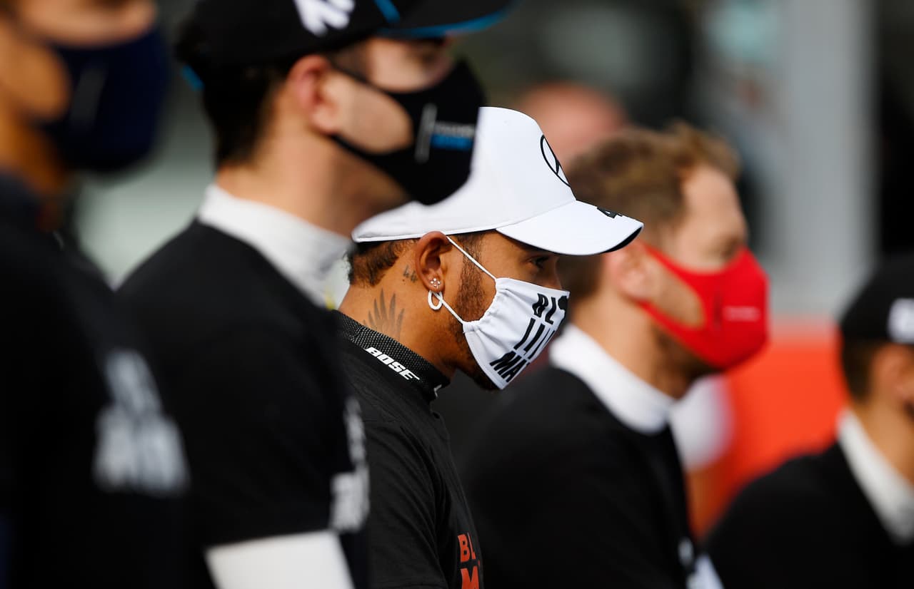 Lewis Hamilton se lleva el primer lugar en el Gran Premio de Emilia Romagna. El mexicano Sergio Pérez tuvo oportunidad de quedarse con un lugar en el podio pero Valtieri Bottas y Ricciardo fueron los pilotos ganadores. El equipo de Mercedes Benz queda campéon de constructores 2020.