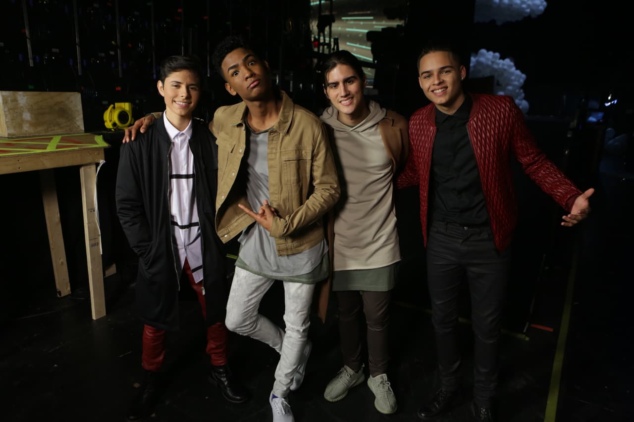 Los chicos son muy unidos.