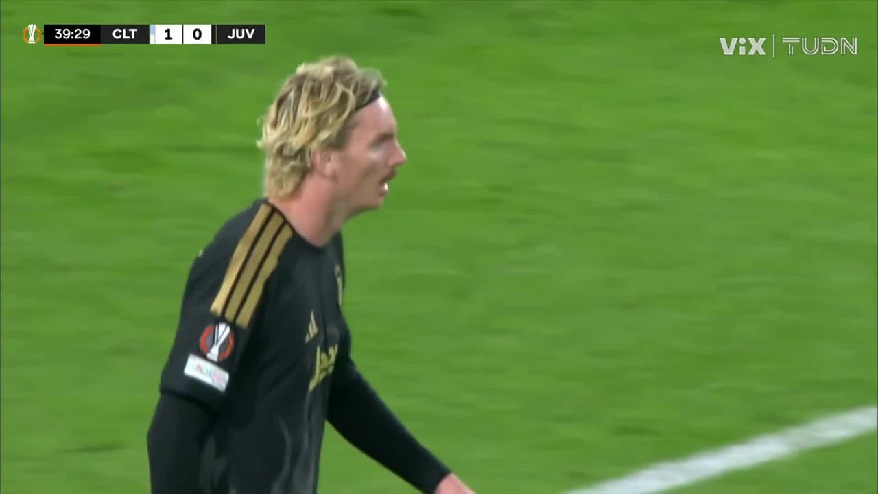 ¡La Juventus se pierde el empate! Woltemade no controla y balón se va por encima