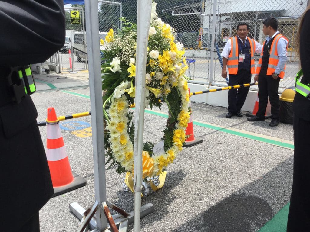 Hasta ahora la
<b> </b>Patrulla Fronteriza no ha informado la identidad del agente que disparó contra la inmigrante. Solo ha dicho que es un oficial con 15 años de experiencia.