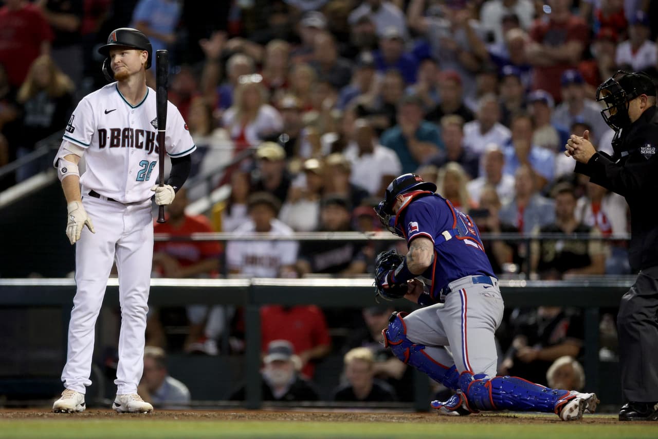 Texas Rangers se impusieron 5 carreras a cero en el quinto juego de la Serie Mundial, para conquistar su primer título de Grandes Ligas frente a los Arizona Diamondbacks.