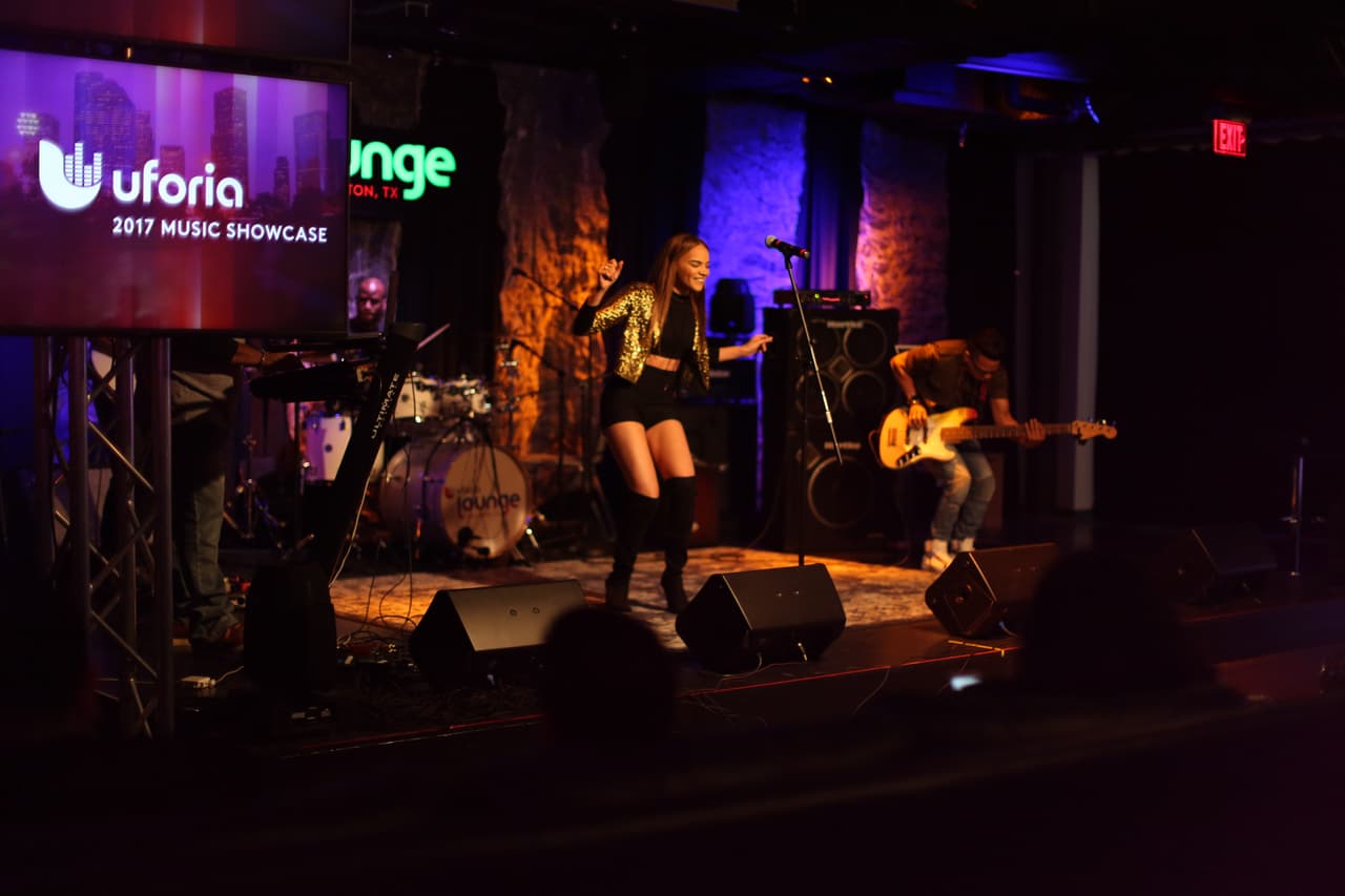 Leslie Grace interpretó tres canciones, entre ellas el tema 'Nada de amor', canción que lanzará al mercado en algunos meses.