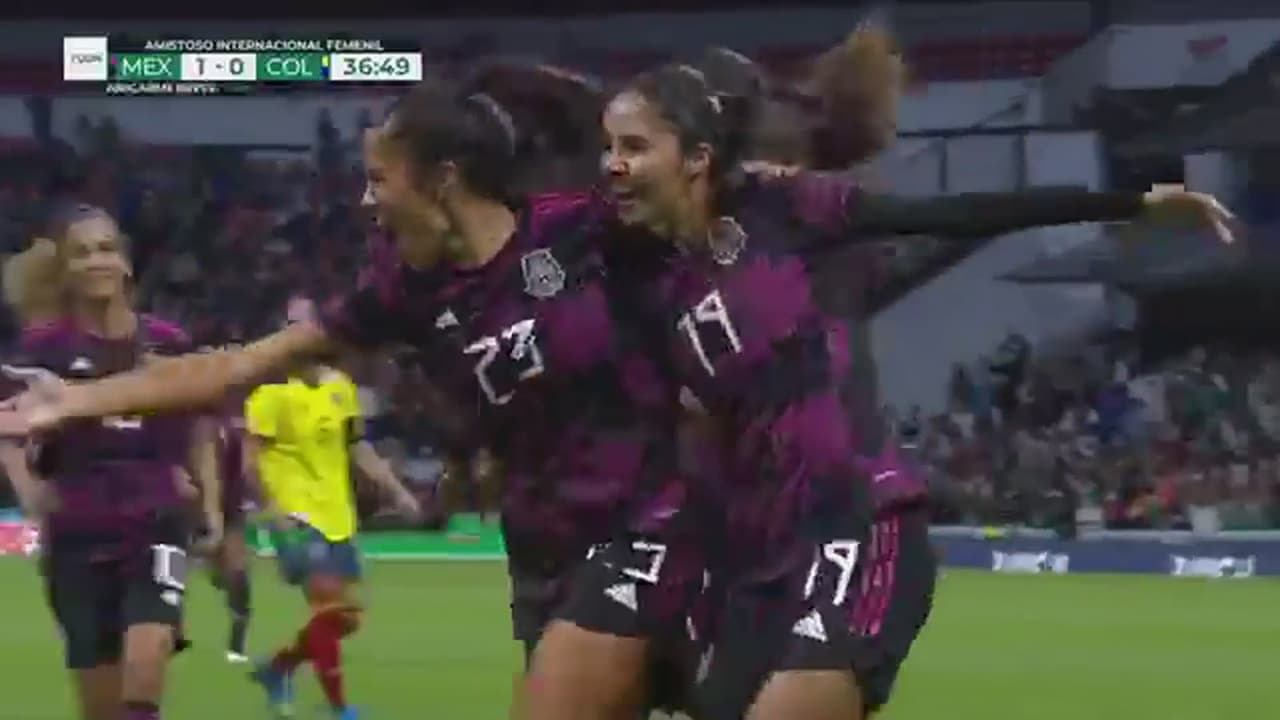 ¡El Tri se va al frente! Maricarmen Reyes pone el 1-0 sobre Colombia