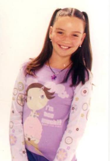 Una de las mujeres más entrañables de la televisión es nuestra querida 'Bibi', la niña rara de La Familia P. Luche. Aunque aún no entendemos por qué es tan rara, ella es un ejemplo de la gran inteligencia que tienen las mujeres y fortaleza para defender sus ideales.