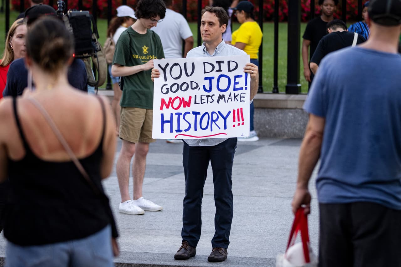 No faltó quien reconociera la decisión del actual presidente, como lo hicieron muchos políticos. Este ciudadano considera que este paso ha sido clave para hacer historia.