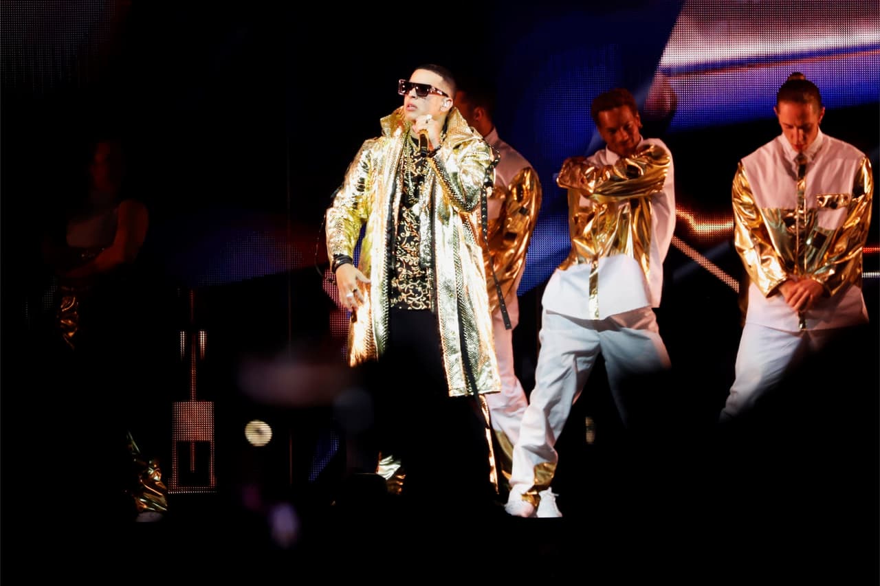 Daddy Yankee no ha emitido comentarios sobre los tiroteos. Este domingo se limitó a invitar a sus fans al concierto que ofrecería en horas de la noche.