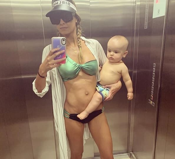 Durante las pasadas fiestas decembrinas, la conductora compartió en su
<b><a href="https://www.instagram.com/odalysrp/" target="_blank">cuenta de Instagram</a></b> algunas imágenes de las vacaciones familiares que pasó con 'Pato' y sus hijos. El presentador también es padre de Santino, fruto de su relación con
<b><a href="https://www.univision.com/famosos/roberto-palazuelos-revela-a-grettell-valdez-el-secreto-para-seguir-igual-de-guapo-video" target="_blank">la actriz Grettell Valdez. </a></b>
<br>