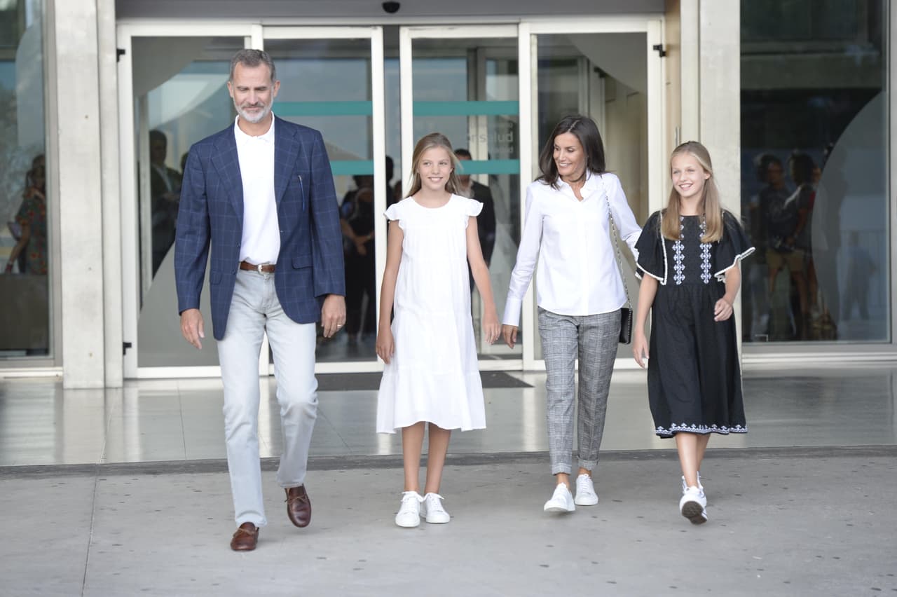 El rey y la reina han participado en varios eventos públicos en lo que va del 2020, pero finalmente la heredera al trono y su hermana retomarán sus actividades en los actos oficiales de la corona española.