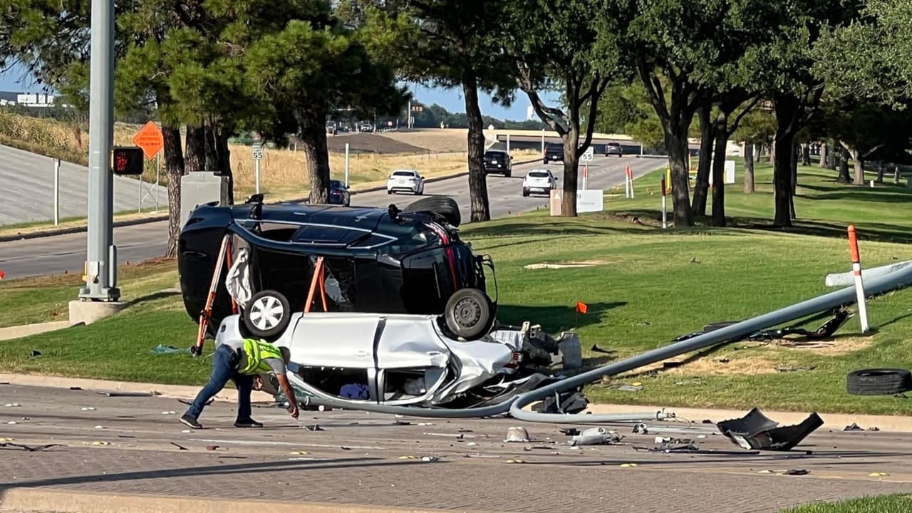Conductor se pasa luz roja y provoca choque donde muere una persona en Fort Worth 
