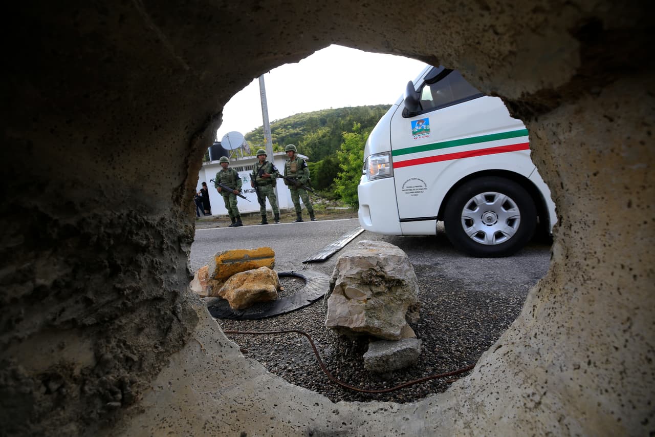 De estos, la mayor parte son militares de la Secretaría de Defensa Nacional (Sedena), 51,915 uniformados. Por parte de la Secretaría de Marina (Semar) son 12,837 efectivos, mientras que la Policía Federal aportará 17,955 personas. Eso solo en el primer año, pues se espera que la Sedena aporte 14,430 nuevos soldados en 2020 y 14,400 entre 2020 y 2021, constituyendo un total acumulado de 111,577.