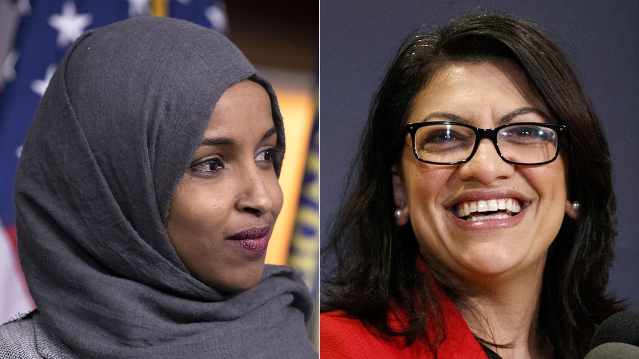 <b>Las primeras mujeres musulmanas en la Cámara de Representantes: Ilhan Omar (1982) y Rashida Tlaib (1976)</b>. Las demócratas fueron elegidas en 2018 por los Distritos 5 de Minnesota y 13 de Michigan respectivamente.