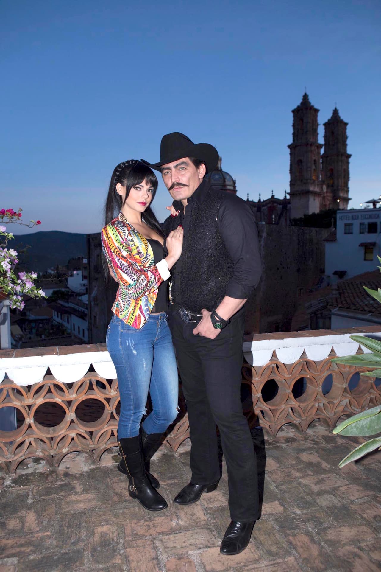 En el 2016 participó en la serie biográfica
<i>Por siempre Joan Sebastian</i> junto a José Manuel Figueroa.