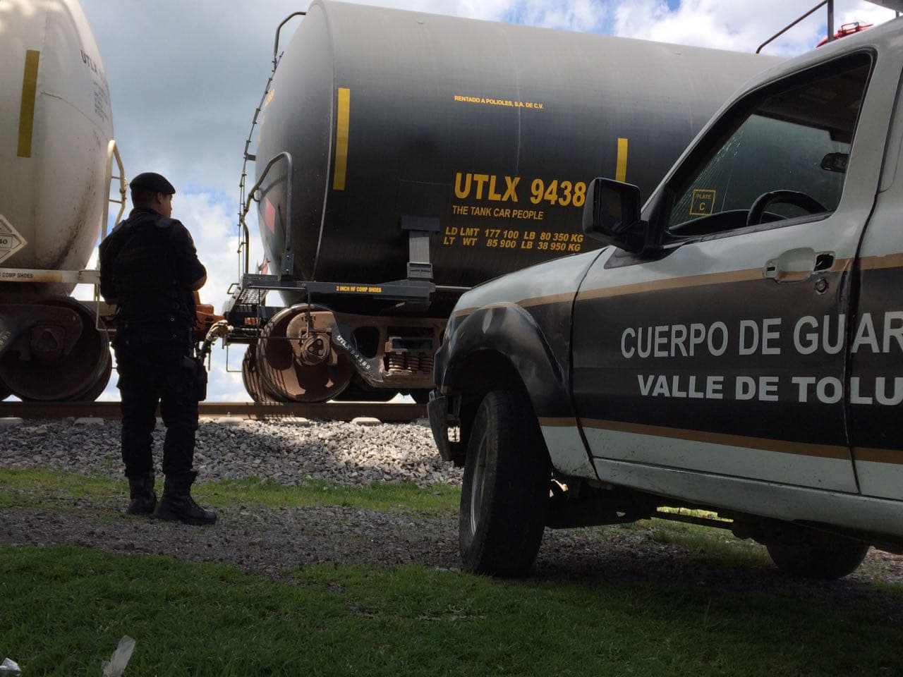 Migrantes que viajaban a Estados Unidos y fueron baleados en La Bestia responsabilizan desde 2015 a guardias del tren. Muchos de estos uniformados presuntamente pertenecían a una corporación de seguridad llamada Cusaem, un ente gestionado por el gobierno del Estado de México.