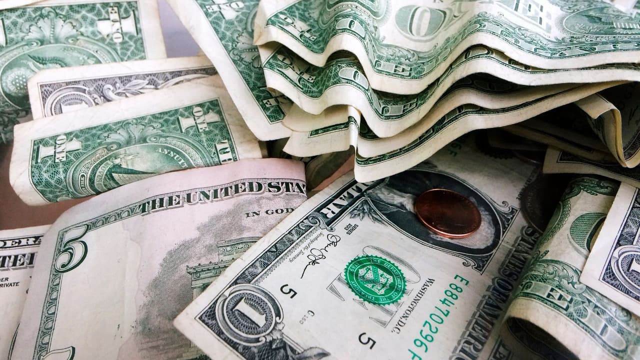 Reto Economía: Consejos para manejar y empoderar tus finanzas en 2026