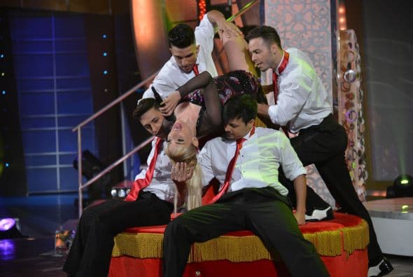 Uno de sus mayores retos de esta semana era no parecerse a la cantante original y con una demostración como ésta, despejó muchas dudas.