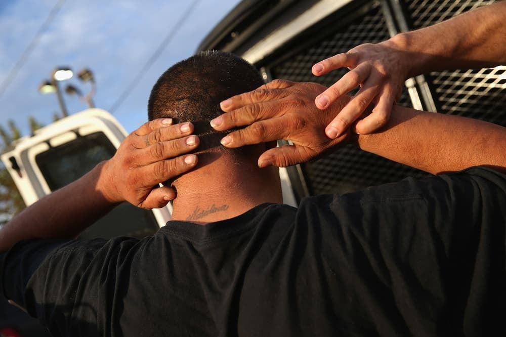 La crueldad es el mensaje de las redadas