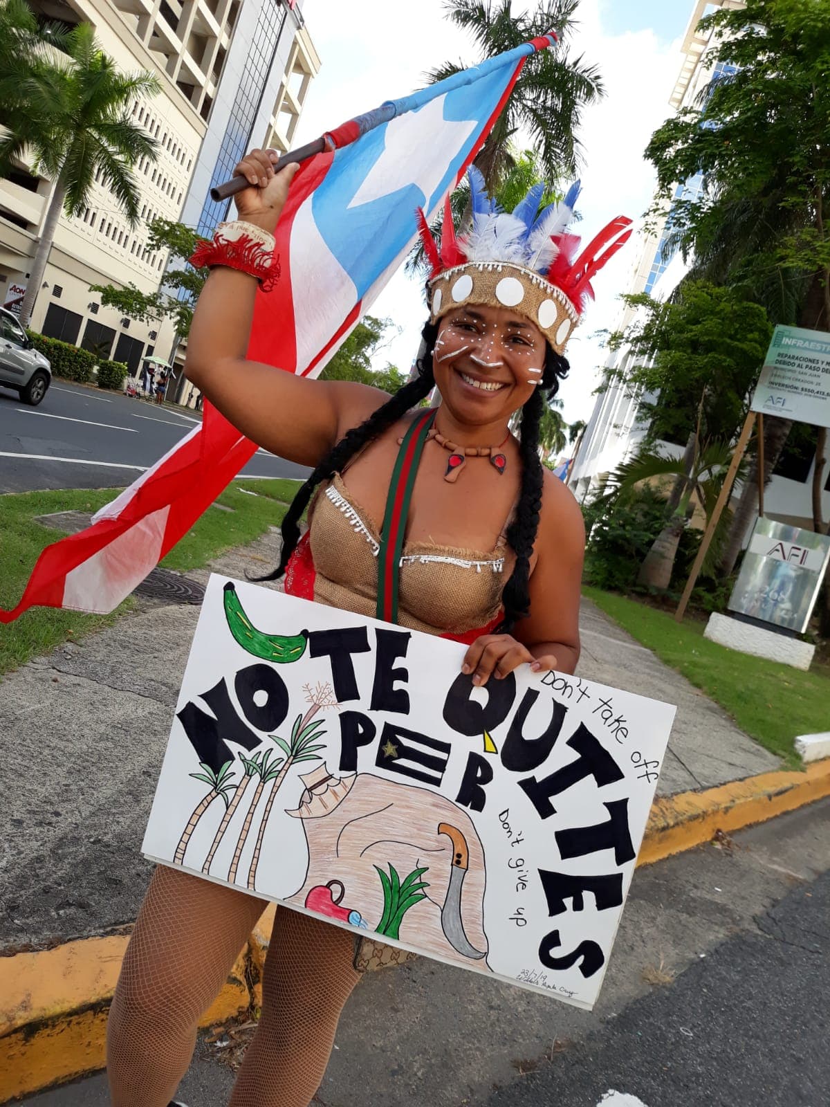 Los puertorriqueños marcharon desde la Milla de Oro en Hato Rey hasta el estadio Hiram Bithorn para celebrar la renuncia del gobernador Ricardo Rosselló. La marcha fue impulsada en las redes sociales por René Pérez "Residente". Hasta la celebración llegaron personas de toda la Isla.
