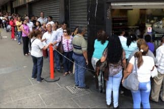 Venezuela sufre una escasez de insumos crítica.