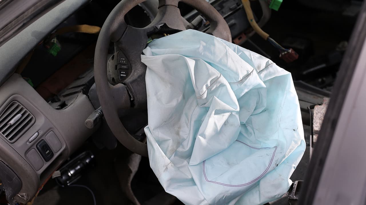 Vinculan la muerte de una mujer hispana a la bolsa de aire defectuosa de Takata