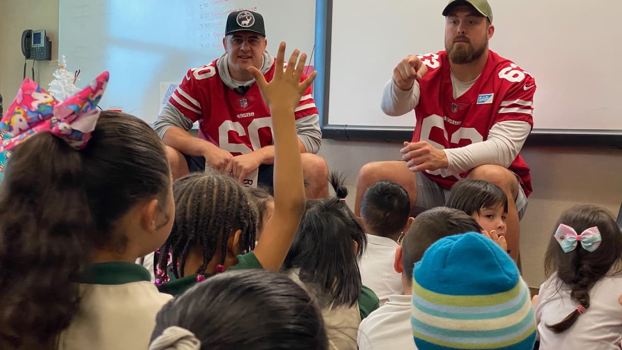 Los profesionales buscan aprovechar que los ojos del mundo están en ellos para atraer la atencion a temas de importancia como el incentivar a los niños a leer.