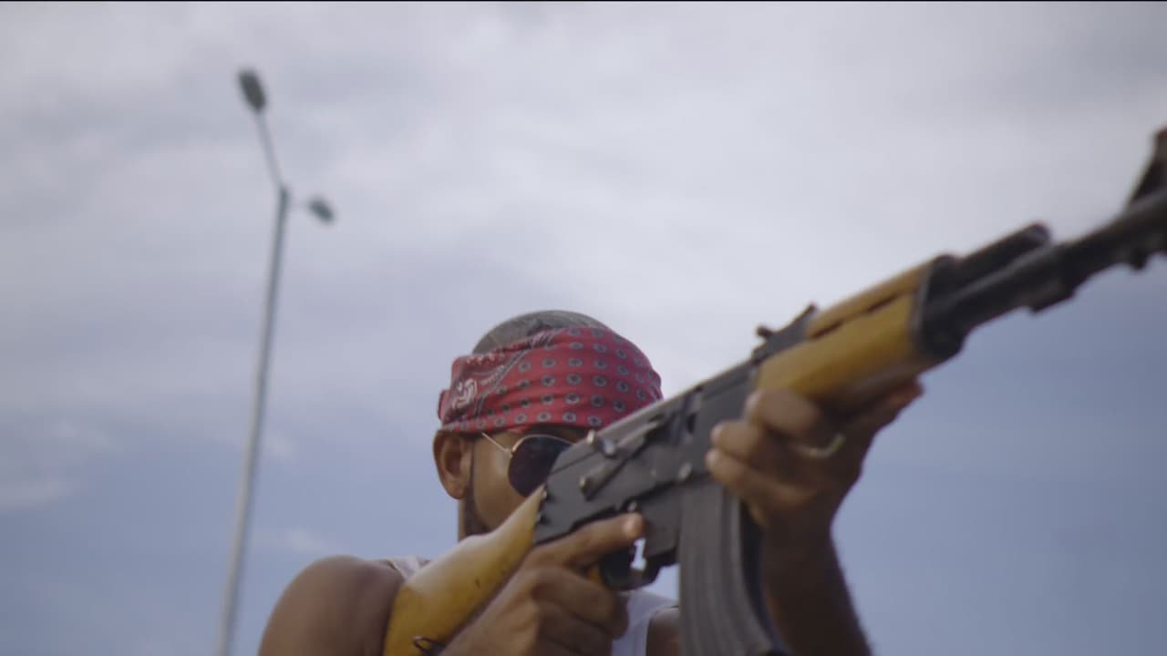 Pero había otro tipo de maleantes, algunos sicarios utilizaban paliacates y playeras sin mangas.