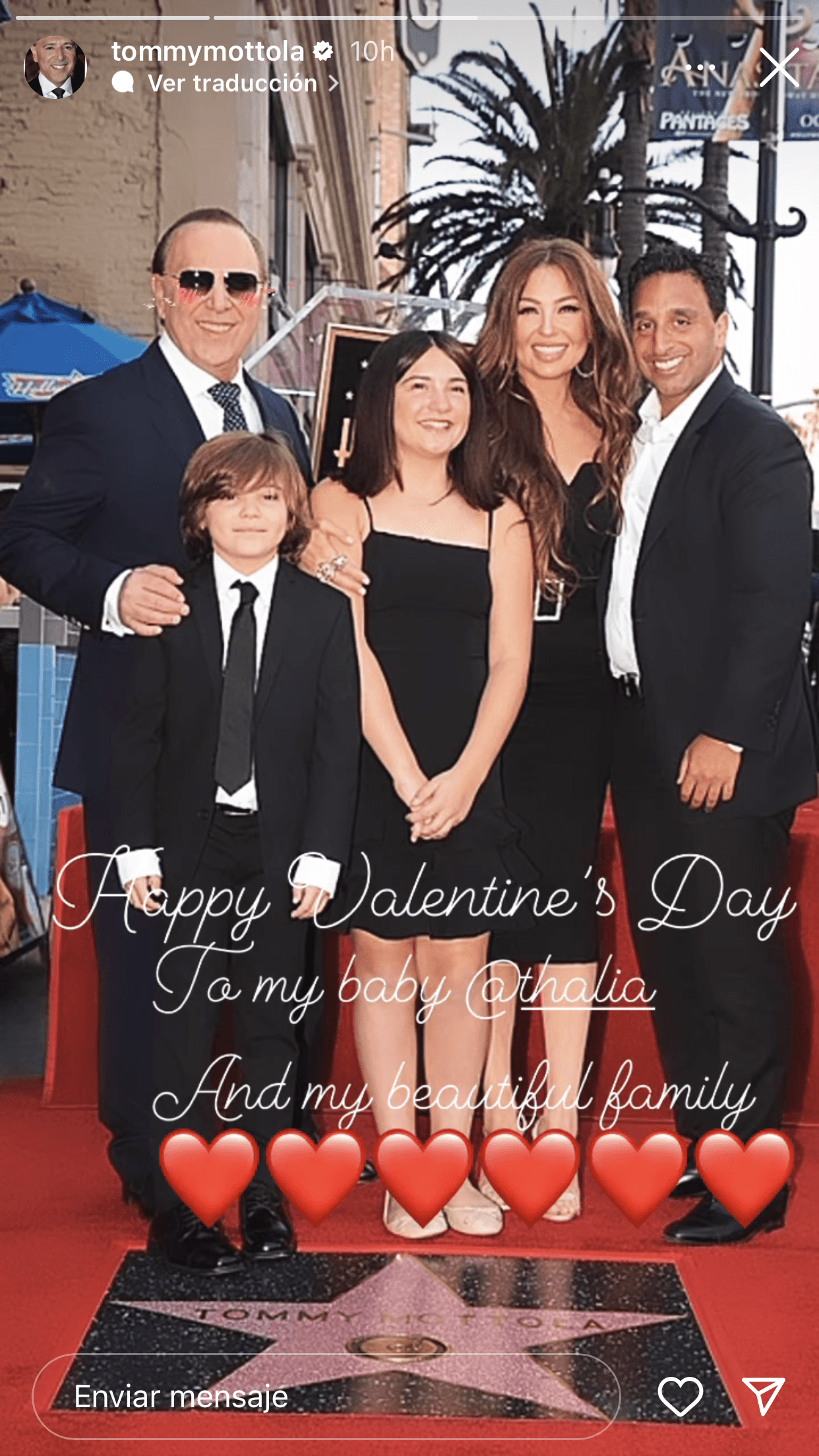 "Feliz Día de San Valentín para mi bebé Thalía y mi hermosa familia", reiteró el empresario. 
<br>