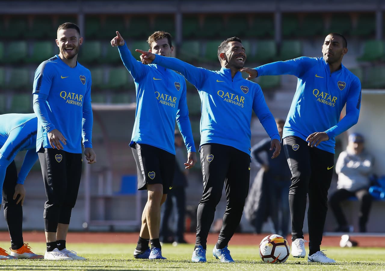 El técnico de los Xeneizes no quiso dar pistas sobre la alineación que presentará el domingo a sobre el césped del Bernabéu ante River Plate.