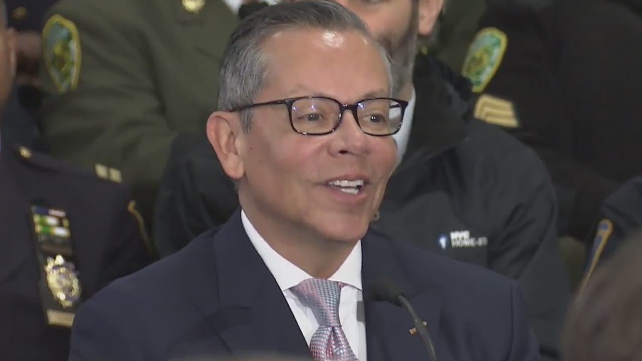 Nombran a doctor mexicano nuevo vicealcalde de salud de la ciudad de Nueva York 