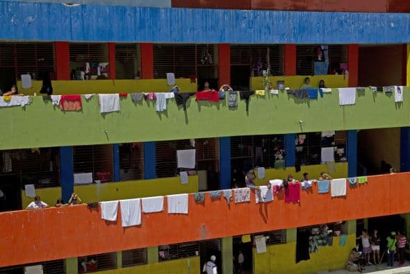 Dicen que una imagen dice más que mil palabras, pero para que no quede duda estas 30 fotos cuentan la historia del albergue 'La Gran Familia' ¿Quieres ver más? Más de 150 denuncias contra el albergue ‘La Gran Familia’ aquí