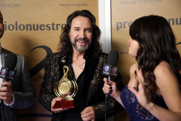 Te llevamos detrás de cámaras en Premio Lo Nuestro 2014. Esto fue lo que no viste de esta espectacular entrega.