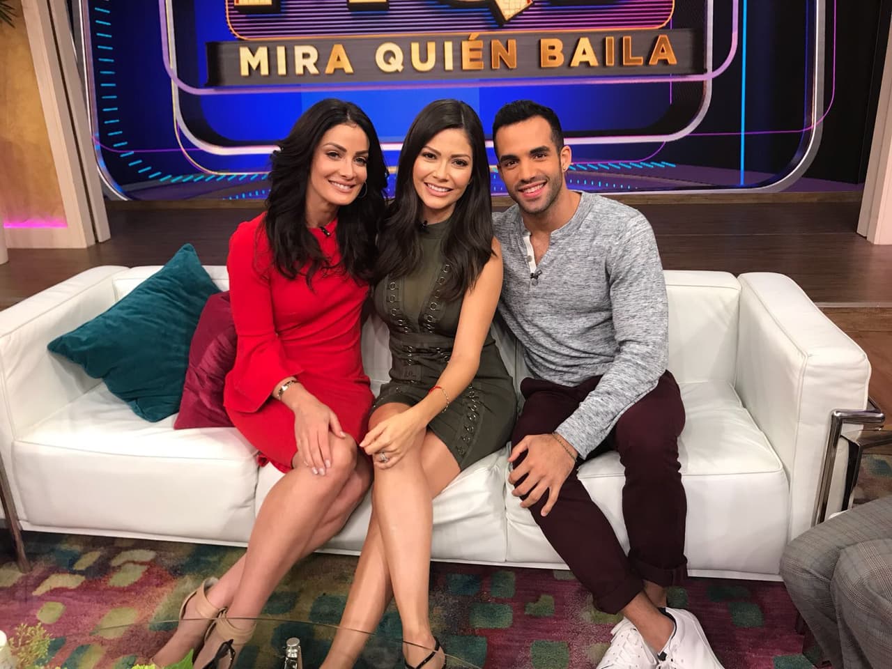 Uno de los grandes momentos de la mañana, ver reunidos una vez más a los tres finalistas del show: Dayanara, Ana Patricia y Danell Leyva.