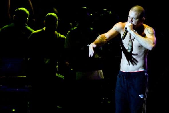 Residente, Calle 13: “La muerte nunca nos venció porque todo lo que muere es porque alguna vez nació… QDP Gabriel García Márquez”. Deja tus mensajes de despedida aquí