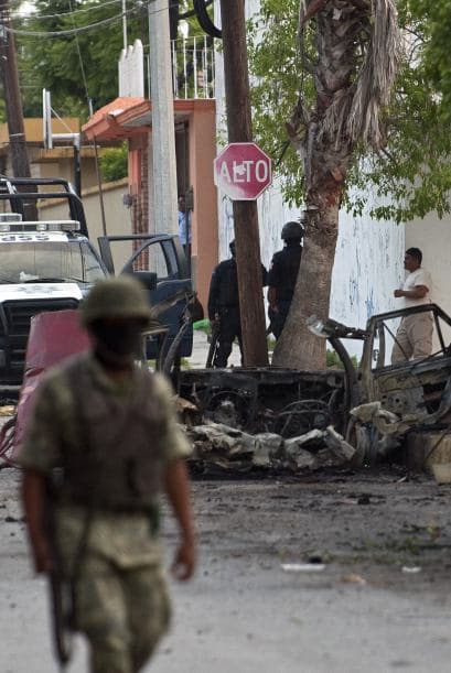 Pero no sólo los criminales se matan entre sí por esta guerra. Trabajadores de los medios de comunicación y víctimas casuales que están en medio de atentados caen presas de la ola de violencia.