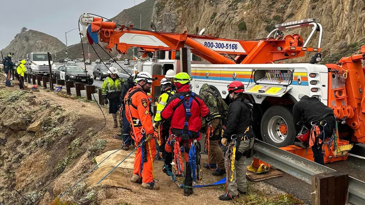 Los rescatistas indicaron que cuando acuden a rescates en esta zona normalmente no encuentran a las personas con vida.
<br>