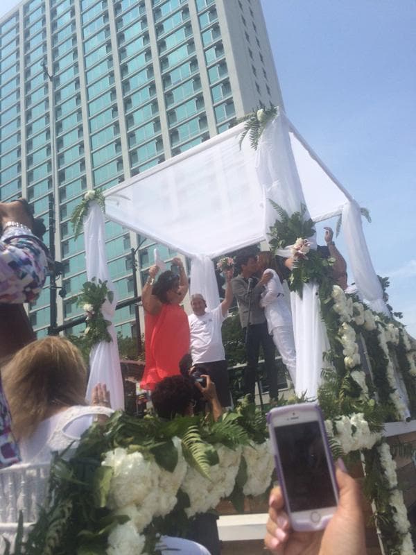 Cientos salieron a las calles de Chicago para celebrar el Orgullo Gay.